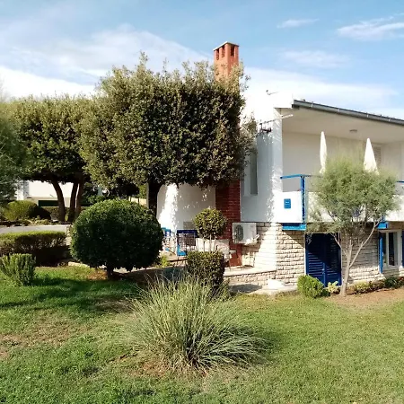Punta Skala Nena Apartman 民宿 佩特坎内